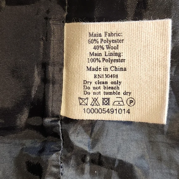 Jack Wills Red and Black Plaid Mini Skirt - Picture 3 of 3